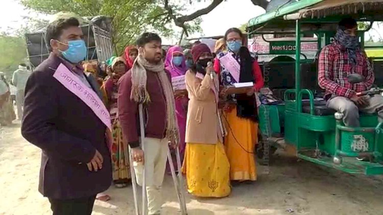 ग्राम पंचायत जारी में मतदाता जागरूकता/ टीकाकरण अभियान चलाकर ग्रामीणों को किया जागरूक