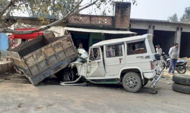 बांदा में दर्दनाक हादसा - ट्रैक्टर ट्रॉली से बोलोरो टकराई, तीन की मौत, तीन घायल