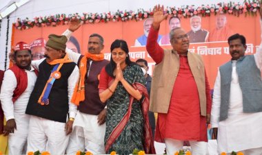 केंद्रीय मंत्री अपना दल s की राष्ट्रीय अध्यक्ष ने सपा पर जमकर साधा निशाना