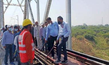 महाप्रबंधक उत्तर मध्य रेलवे प्रमोद कुमार द्वारा झाँसी मंडल के भीमसेन-वीरांगना लक्ष्मीबाई रेलखंड का वार्षिक निरीक्षण