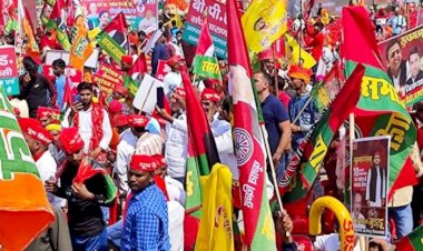 वाराणसी में सपा गठबंधन ने किया शक्ति प्रदर्शन