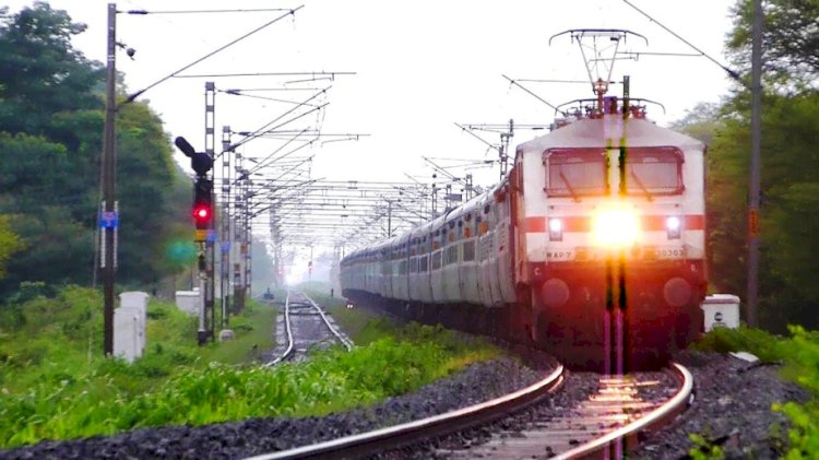 जल्दी ही झांसी रेल मंडल में 160 किलोमीटर प्रति घंटे की रफ्तार से दौडेगी ट्रेनें 
