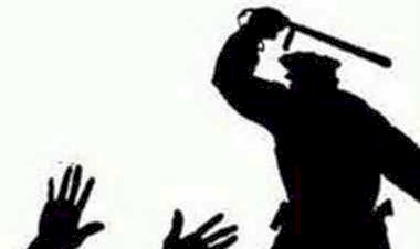 महोबा पुलिस हिरासत में युवक को इस वजह से पीटा, थानेदार और तीन सिपाही लाइन हाजिर