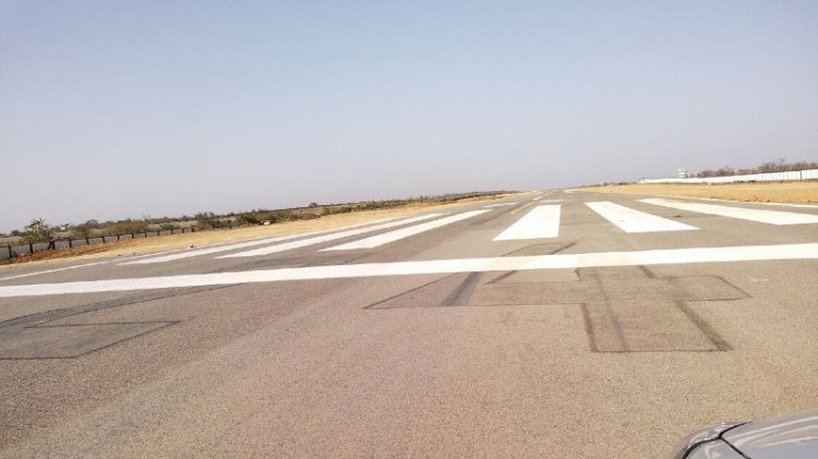chitrakoot airport, runway at airport, airport runway