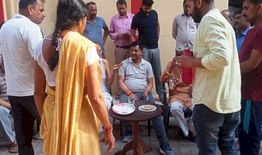 पेयजल संकट पर जल शक्ति राज्य मंत्री रामकेश निषाद जनता से सीधे मिले