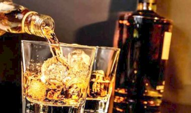 हमीरपुर में अवैध स्थानों पर चल रहे शराब ठेके