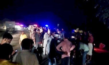 बारात में शामिल होने जा रहे तीन युवक सड़क दुर्घटना के शिकार, तीनों की मौत