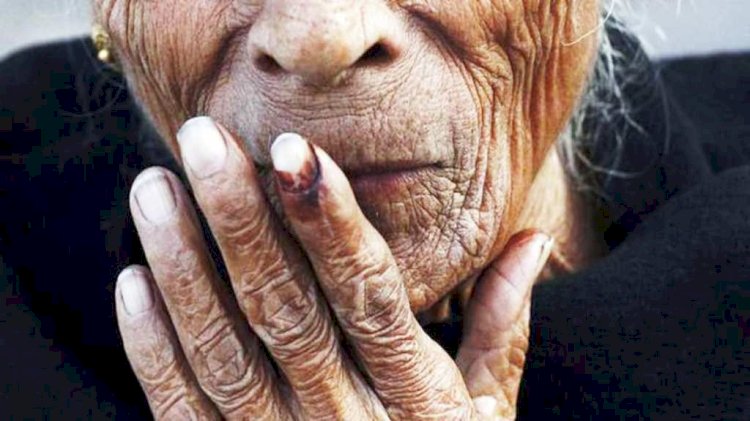 तम्बाकू खाने के बहाने पडोसी दबंग बुजुर्ग महिला घर में घुसा, किया बलात्कार