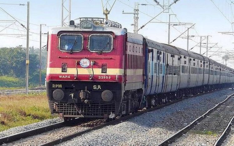 बांदा से दिल्ली, लखनऊ, प्रयागराज जाने वाली सभी ट्रेनें हुई फुल, वेटिंग 100 तक पहुंची