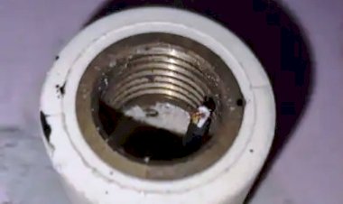 गर्ल्स हॉस्टल के वॉशरूम में स्पाई कैमरा से लड़कियों को नहाते हुए लाइव देखता  डॉक्टर का बेटा