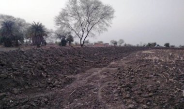 पीएम मोदी ने बढ़ाया हौसला, किसानों ने 200 बीघा खेतों में जल संरक्षण को बनाई मेड़