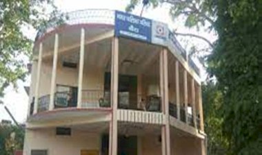 नगर पालिका बांदा के चेयरमैन ने डीएम पर लगाया विकास कार्य रोकने का आरोप