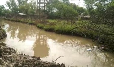 बांदा : चकरोड के लिए खोदी गई मिट्टी से बने गड्ढे में 7 वर्षीय बालक डूबा, मौत