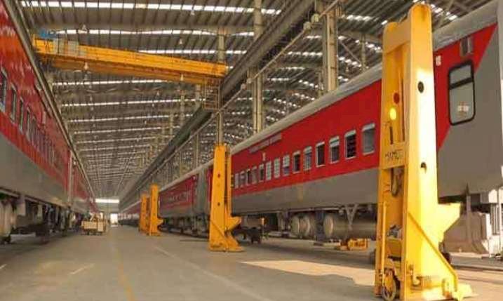 रेलवे नवीनीकरण कोच कारखाने में बुंदेलखंड के नौजवानों की भर्ती की मांग