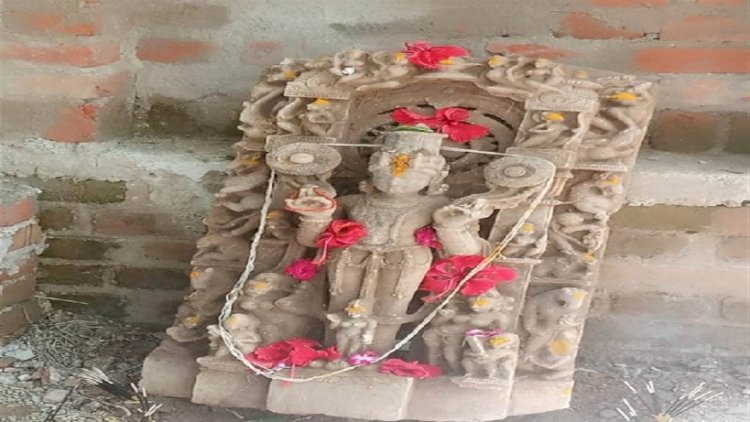 हमीरपुर में खुदाई के दौरान भगवान विष्णु की दुर्लभ प्राचीन मूर्ति मिली