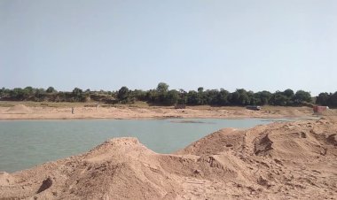 बालू खदानों से अवैध वसूली करने वाले सात पत्रकारों को पुलिस ने किया गिरफ्तार