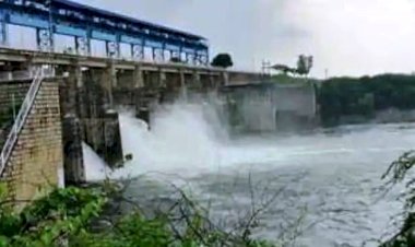 बंधी का पानी ओवरफ्लो होकर इंगोहटा में घुसा 500 घर जलमग्न