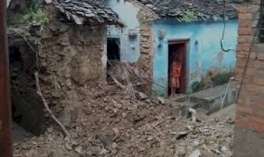 बांदा : बारिश के कारण कच्ची दीवार गिरने से तीन बच्चे दबे, दो की मौत