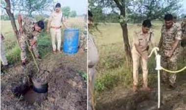 एक हैंडपंप से पानी की जगह निकल रही थी शराब, पुलिस रह गई हैरान