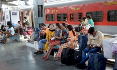 इस बजह से झांसी रेल ट्रैक में आठ घंटे रेल यातायात ठप्प रहा