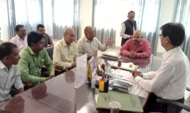 बांदा प्रेस क्लब ने अपने सदस्यों की सूची कमिश्नर व डीएम को सौंपी
