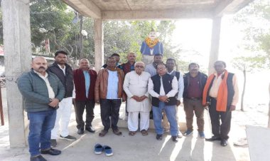 बांदा प्रेस क्लब के कारवां में बबेरू के एक दर्जन साथी और जुड़े