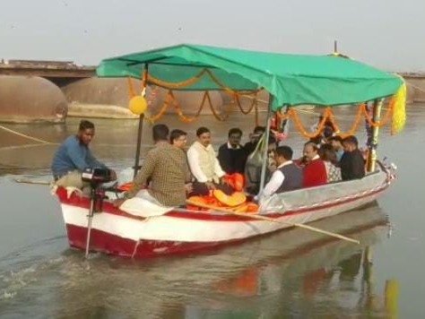  Solar boat ganga river