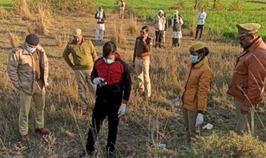 अज्ञात महिला की लाश मिलने से मचा हड़कंप, हत्यारों ने इस वजह से कुचल दिया सिर