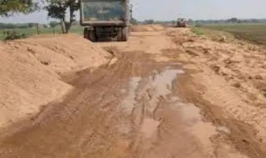 बांदाः बालू ठेकेदारों ने सब्जी के खेतों में केमिकल डाला, फसल हुई नष्ट