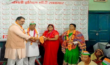 कांग्रेस ने सपा में लगाई सेंध, दो पूर्व चेयरमैन अब हुए हाथ के साथ