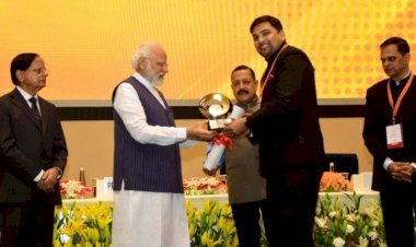 देश में बजा चित्रकूट का डंका, डीएम अभिषेक आनंद को मिला पीएम अवार्ड