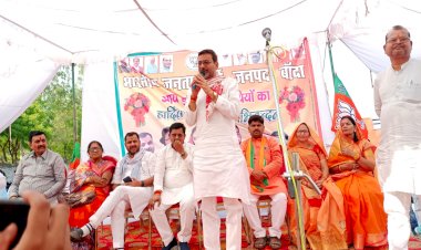 नामांकन के पहले जलशक्ति राज्यमंत्री रामकेश निषाद ने, कुछ इस तरह भरा कार्यकर्ताओं में जोश