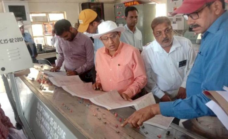 agasod dhaura rail line inspection by drm jhansi ashutosh
