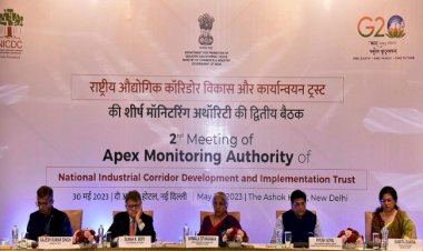 वित्त मंत्री सीतारमण ने बुनियादी ढांचा परियोजनाओं की समीक्षा की