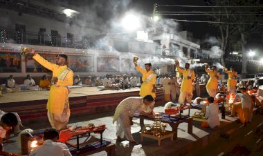 प्रभु श्रीराम की तपोस्थली के रघुवीर मन्दिर स्थित जानकी घाट में गंगा आरती की हुई शुरुआत