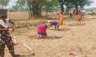 महिलाओं का सत्याग्रह आंदोलन रंग लाया, सड़क बनाने का काम शुरू, आंदोलन समाप्त