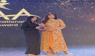 प्रिया तिवारी को अभिनेत्री शिल्पा शेट्टी ने किया सम्मानित