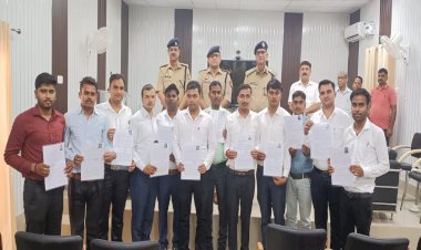 चित्रकूटधाम मंडल के इन 12 अभ्यर्थियों का उपनिरीक्षक व सहायक उपनिरीक्षक पद पर चयन,नियुक्ति पत्र पाकर चहके