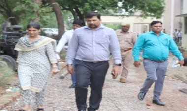 25 जुलाई तक प्रत्येक दशा में पूर्ण कराएं कार्य: डीएम