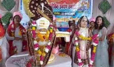 अलौकिक विवाह : शिवलिंग के साथ गोल्डी ने लिए सात फेरे