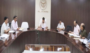 जिले के प्रमुख स्थानों व चौराहों पर सिग्नल व्यवस्था शीघ्र की जाए