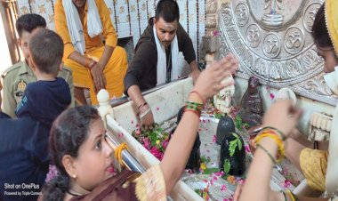 मलमास माह में जिले के सभी शिवालयों मे श्रद्धालुओं जलाभिषेक करने को लगा रहा तांता