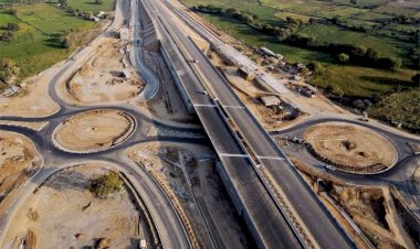 बुंदेलखंड एक्सप्रेसवे पर मुफ्त सफर हुआ बंद, आज रात 12 बजे से देना होगा टोल टैक्स