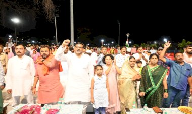 बांदाः लेजर शो के माध्यम से सजीव हो उठी, देश को आजादी मिलने तक की घटी घटनाएं