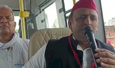 अखिलेश यादव का बड़ा आरोपः मेरा कार्यक्रम फेल करने के लिए सांड़ छोड़े गए