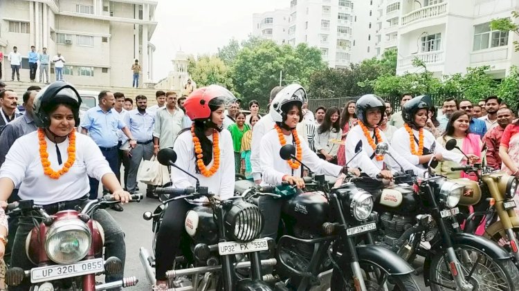 सुरक्षा का संदेश लेकर लखनऊ से बुंदेलखंड तक घूमी महिला बाईकर्स टीम 