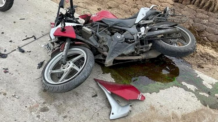  बांदाः बाइक और ट्रैक्टर से आमने-सामने हुई भिड़ंत, दो दोस्तों की मौत, दो घायल