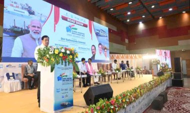 काशी में एक विश्व स्तरीय क्रूज टर्मिनल का भी निर्माण शीघ्र : सर्बानंद सोनोवाल