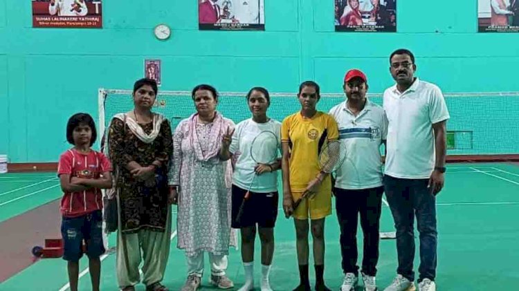 हमीरपुर : राज्य स्तरीय खेलों के लिए कस्तूरबा विद्यालयों की दो छात्राएं युगल बैडमिंटन के लिए चयनित