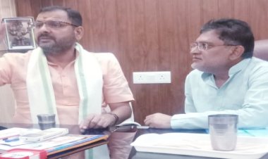 आजादी के प्रतीक अशोक स्तंभ में स्वतंत्रता संग्राम सेनानियों नाम अंकित हों